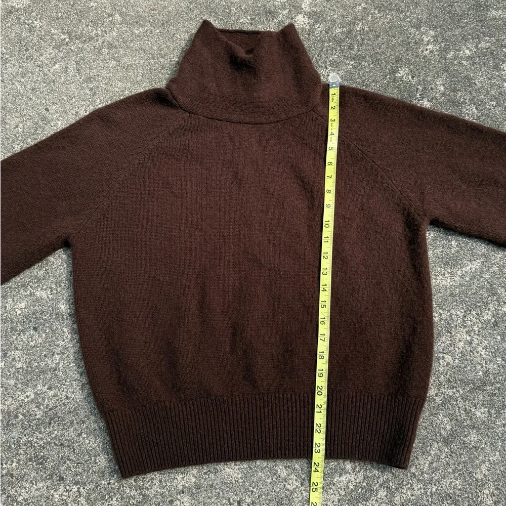 CAARA Zora Merino Wool Turtleneck Sweater Brown Size S – Cozy Luxe Basic